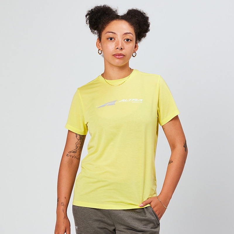 Altra EVERYDAY PERFORMANCE SHORT SLEEVE T-Shirt Dames Geel | Belgie AL5824X03